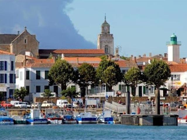 Local Commercial vente à Port-Joinville, L'Île-d'Yeu