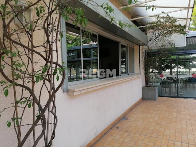 Local Commercial vente à Montpellier, Mauguio