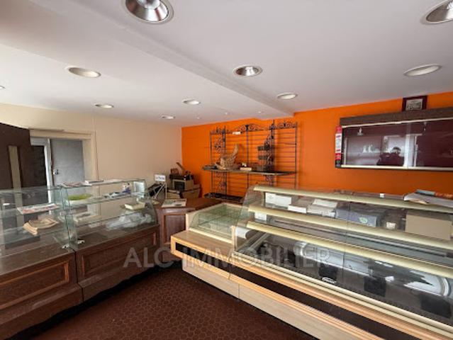 Local Commercial vente à Arcisse, Mauves-sur-Huisne