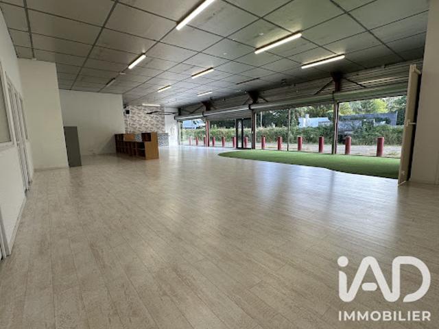 Local Commercial vente à Saussay, Eure-et-Loir