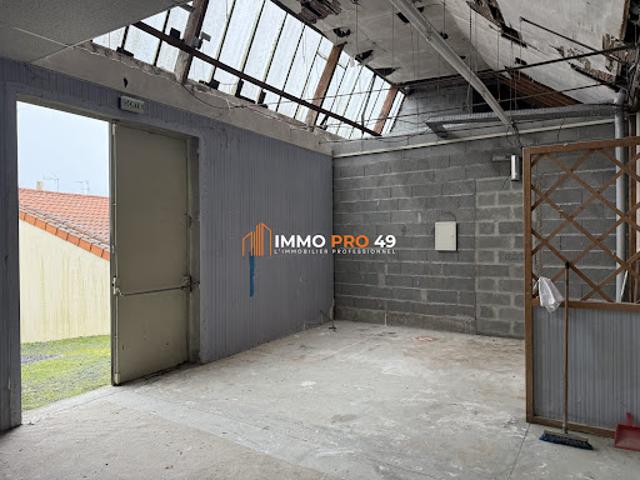 Local Commercial vente à Cholet, Saint-macaire-en-mauges
