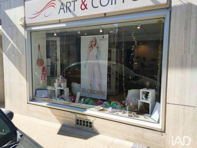 Local Commercial vente à Bourges, Couargues