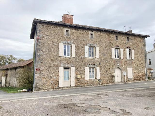 Local Commercial vente à Les Longées, Saint-Maurice-des-Lions