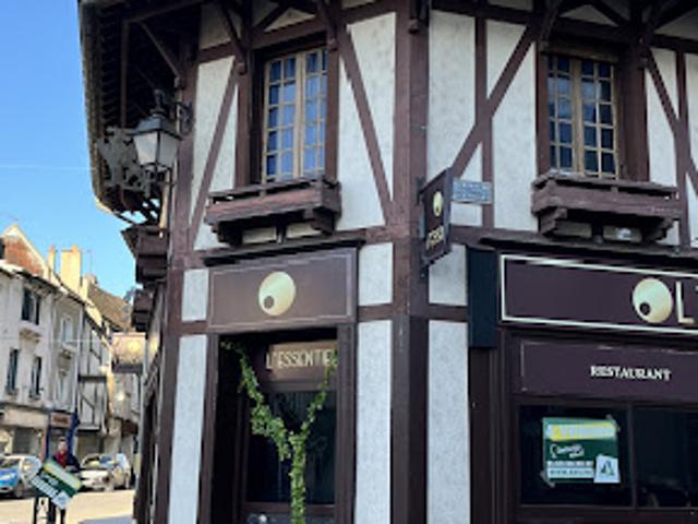 Local Commercial vente à Provins