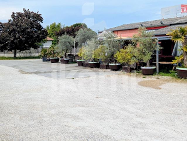 Local Commercial vente à Valence, Chatuzange-le-goubet