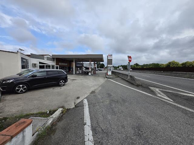 Local Commercial vente à Labarthe-sur-Lèze, Haute-Garonne