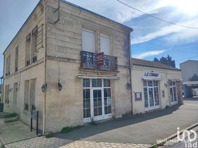 Local Commercial vente à Rochefort