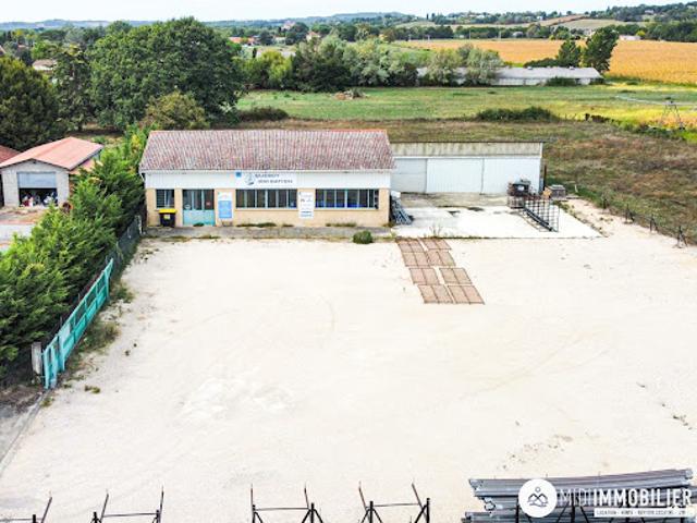Local Commercial vente à Château-Vieux, Cayrac