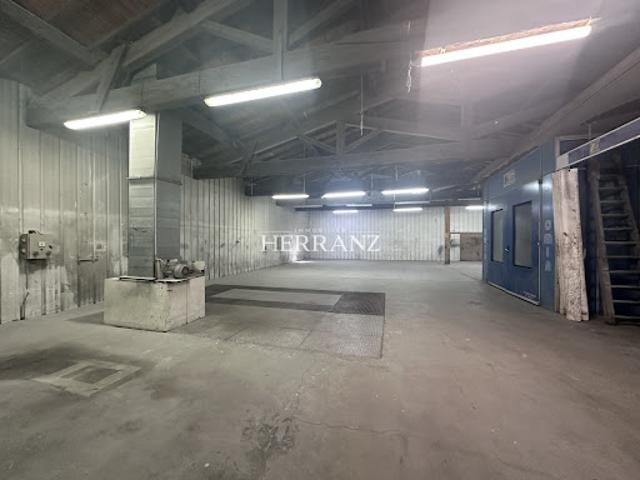 Local Commercial vente à Libourne, Fronsac