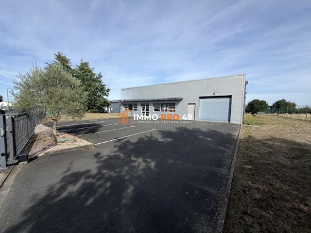 Local Commercial vente à Saint-Macaire-en-Mauges, Sèvremoine
