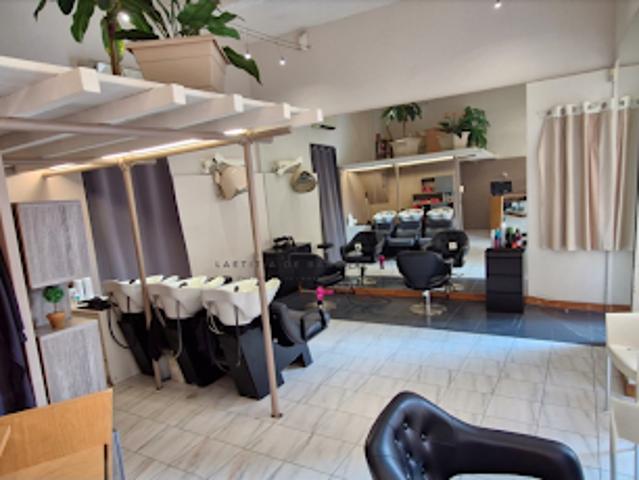 Local Commercial vente à Nîmes