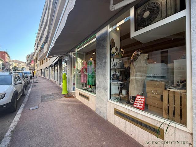 Local Commercial vente à Nice, Saint-jean-cap-ferrat