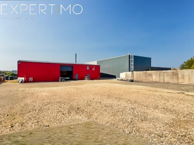 Local Commercial vente à Palaiseau, Égly