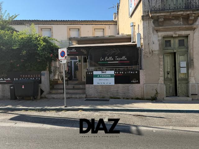 Local Commercial vente à Mas des Caves, Lunel-Viel