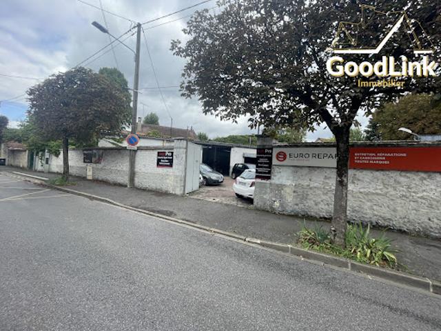 Local Commercial vente à Melun, Seine-et-Marne