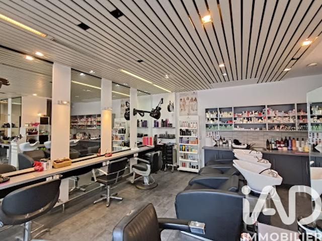 Local Commercial vente à Nanterre, Courbevoie