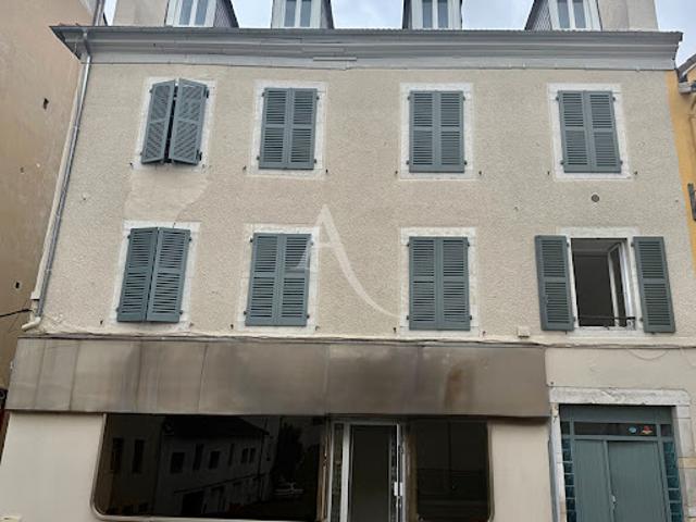 Local Commercial vente à Quartier du Hédas, Pau