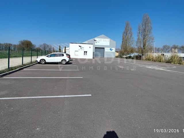 Local Commercial vente à Auxerre, Perrigny
