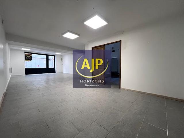 Local Commercial vente à Lapurdi, Bayonne