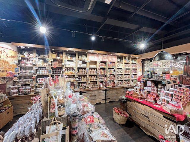 Local Commercial vente à Mantes-la-Jolie, Aubergenville