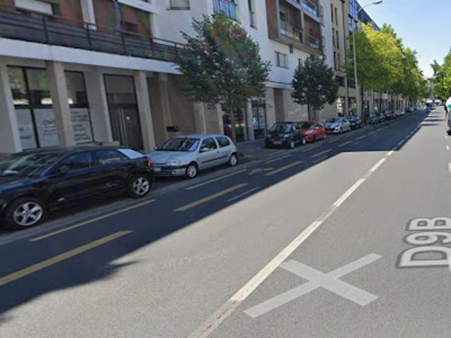 Local Commercial vente à Nanterre, Courbevoie