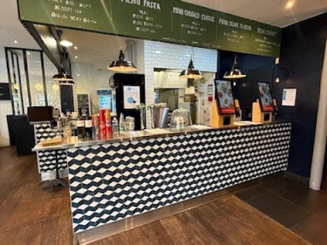Local Commercial vente à Nanterre, Levallois-perret