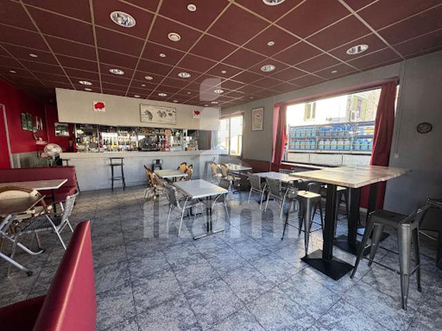 Local Commercial vente à Tournon-sur-Rhône, Sarras