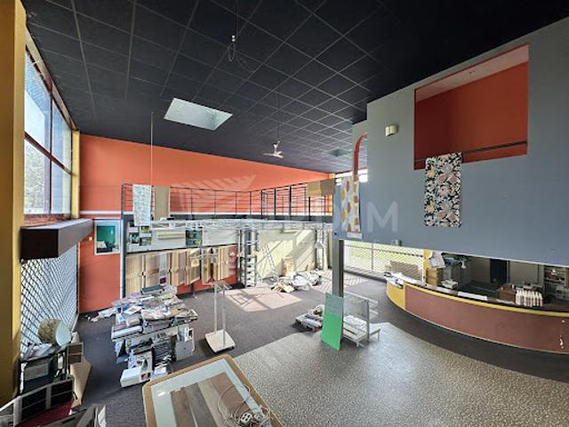 Local Commercial vente à Cosne-sur-Loire, Cosne-Cours-sur-Loire