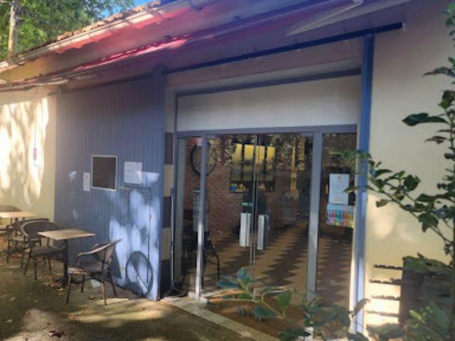 Local Commercial vente à Nîmes, Saze