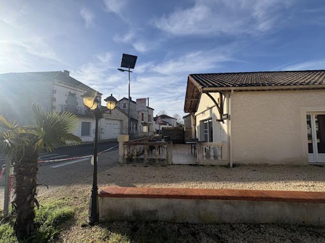 Local Commercial vente à Castelsarrasin, Montaigu-de-quercy