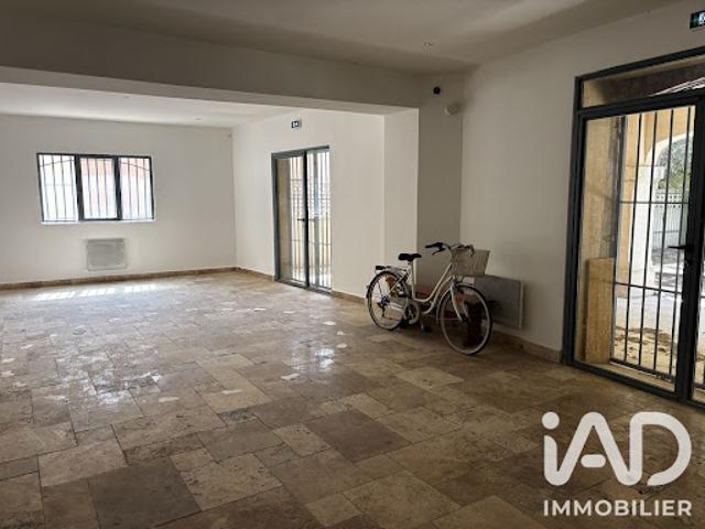 Local Commercial vente à Aix-en-Provence, Pélissanne