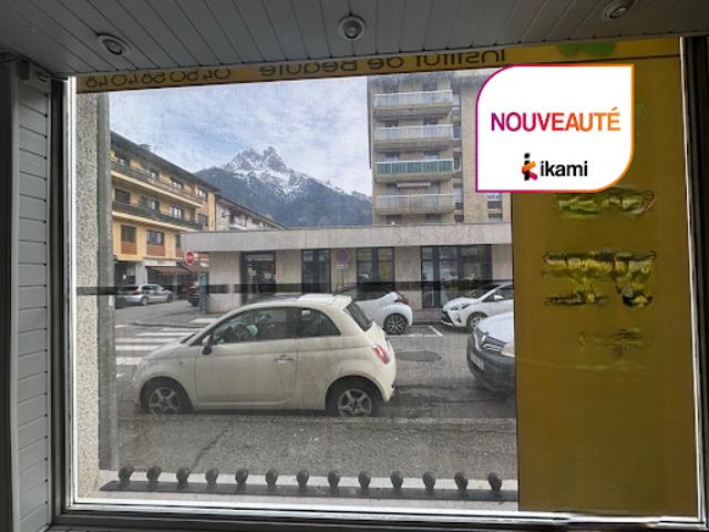 Local Commercial vente à Bonneville, Sallanches