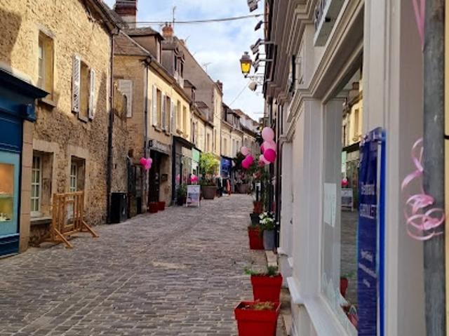 Local Commercial vente à Senlis