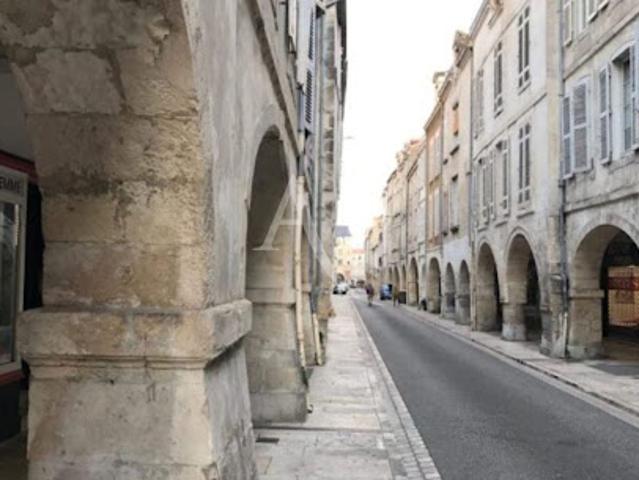 Local Commercial vente à La Rochelle