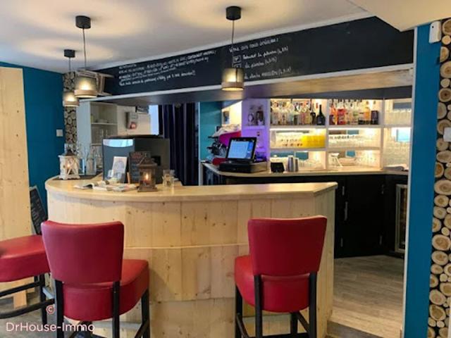 Local Commercial vente à Angoulême, Aignes-et-puypéroux