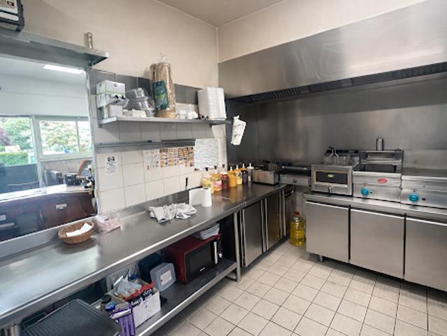 Local Commercial vente à Mantes-la-Jolie, Aubergenville