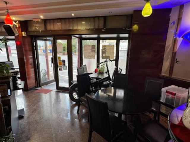 Local Commercial vente à Bobigny, Bagnolet