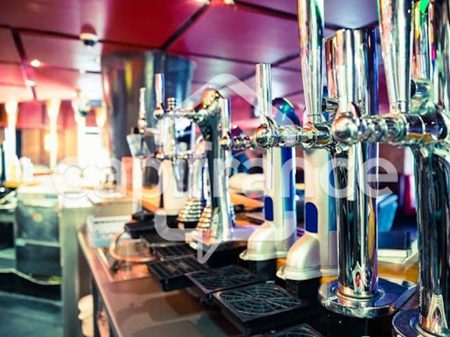 Local Commercial vente à Cholet