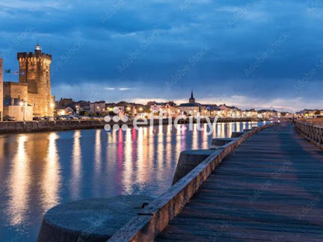 Local Commercial vente à Les Sables-d'Olonne, Château-d'olonne