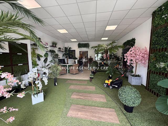 Local Commercial vente à Arrondissement de Draguignan, Sainte-maxime
