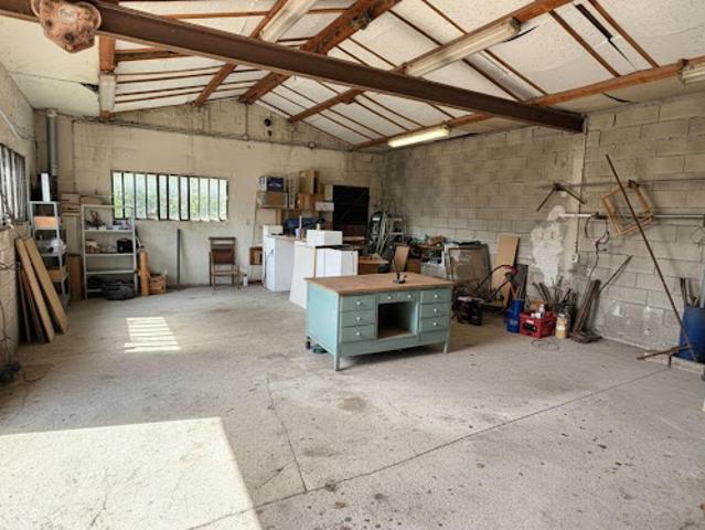 Local Commercial vente à Vaison-la-Romaine, Vaucluse