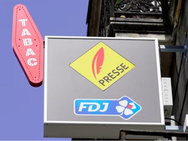 Local Commercial vente à Roanne, Loire