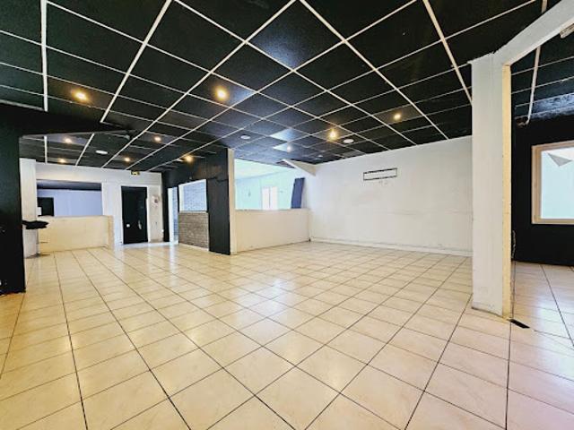 Local Commercial vente à Bourges