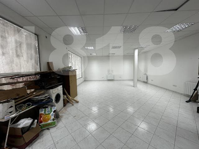 Local Commercial vente à Bobigny, Les Lilas