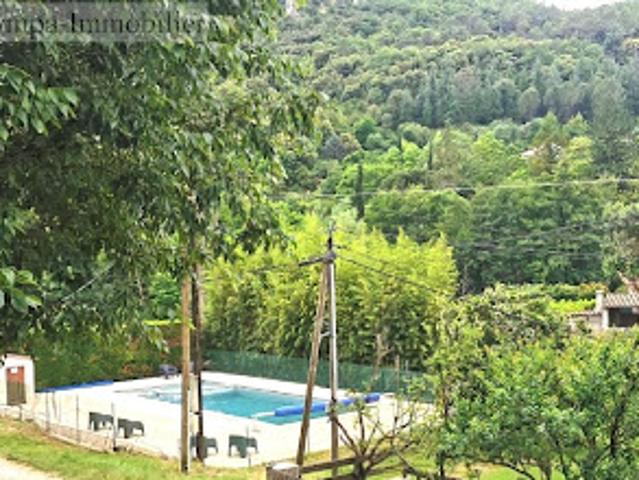 Local Commercial vente à Nîmes