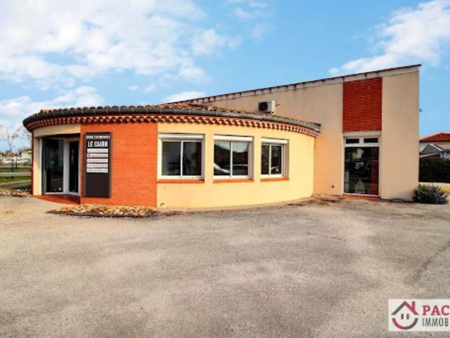 Local Commercial vente à Castres, Saïx