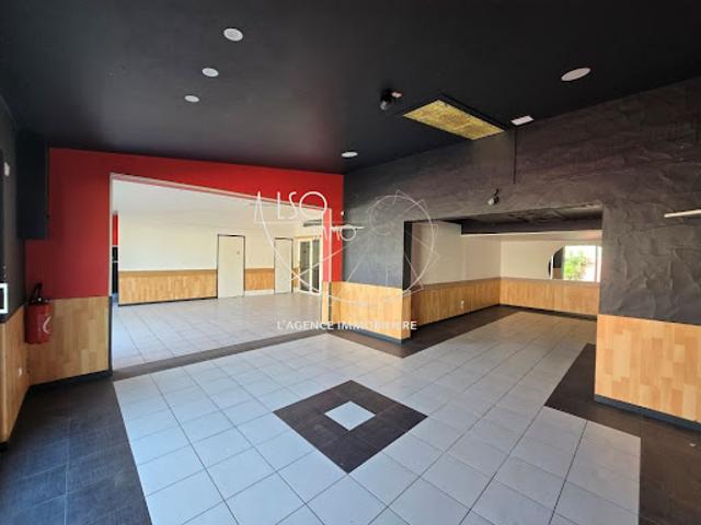Local Commercial vente à Les Sables-d'Olonne, Château-d'olonne
