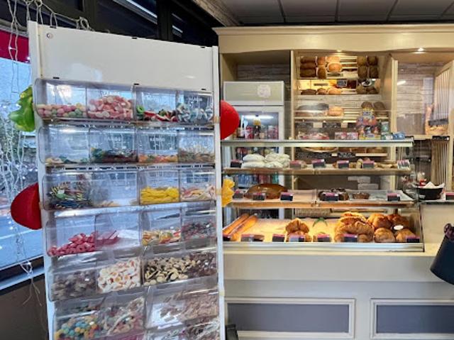 Local Commercial vente à Saint-Germain-en-Laye, Maisons-laffitte