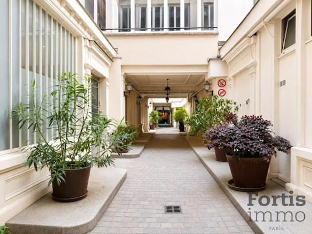 Local Commercial vente à Paris, Île-de-France