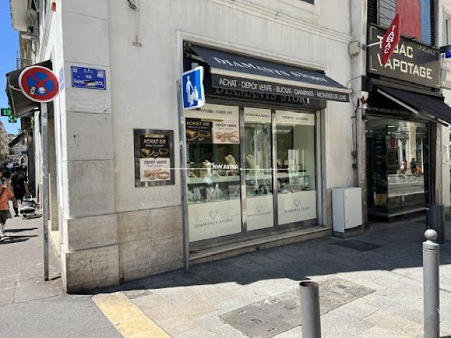 Local Commercial vente à Marseille